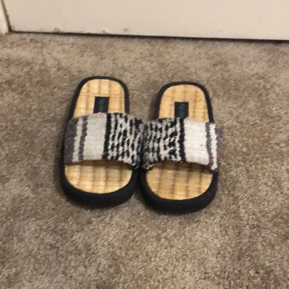 Beach sandals by Say the sun!
